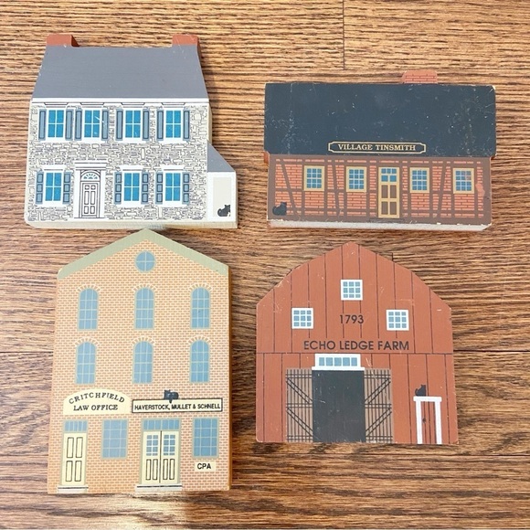 The Cat’s Meow | Vintage 1991 The IX Series Miniature Wooden Houses Lot of 4 - Picture 1 of 7